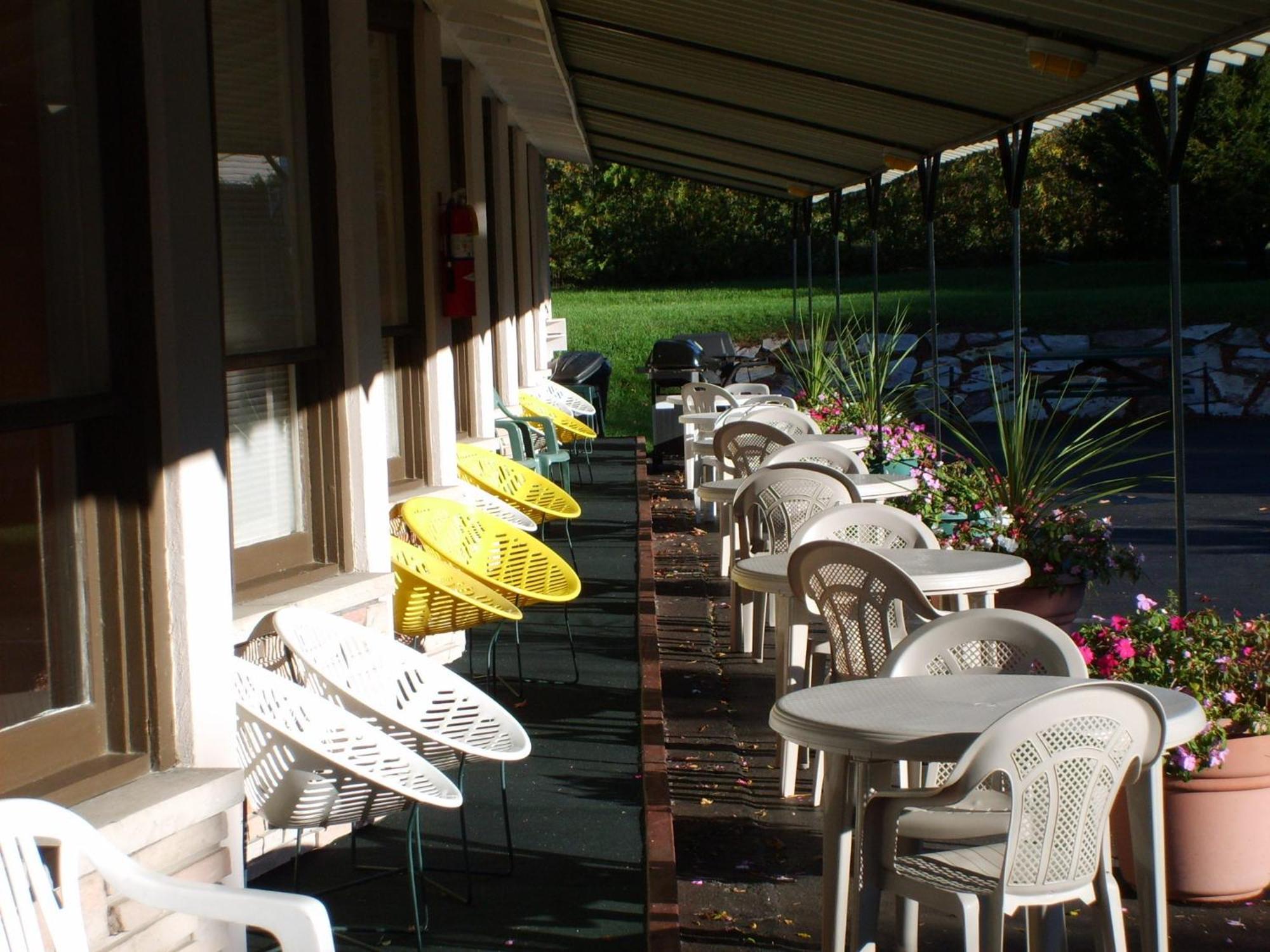 Capricorn Motel Royale 1000 Islands Lansdowne Esterno foto